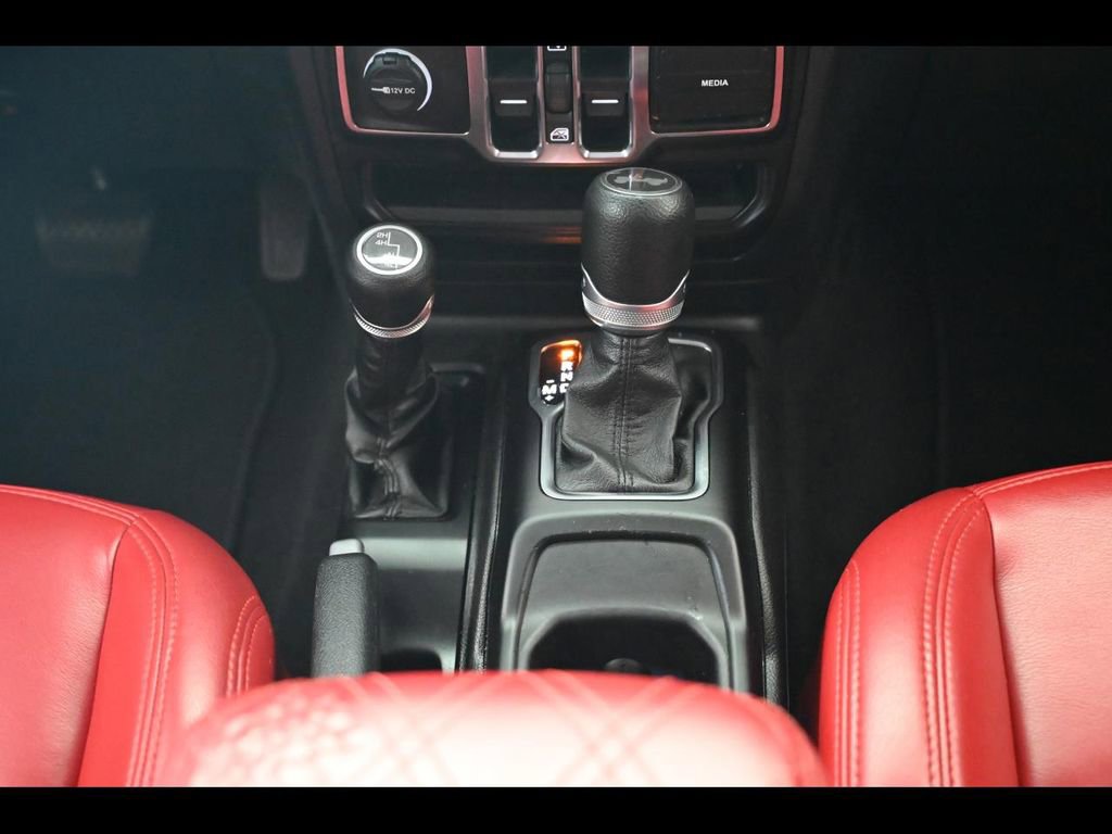 Used 2021 Jeep Wrangler Unlimited Sport image 12