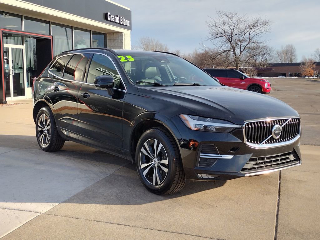 Used 2023 Volvo XC60 B5 Core image 15