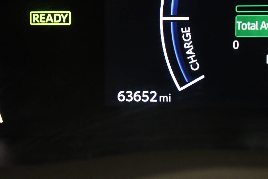 Used 2025 Toyota Camry LE FWD image 11