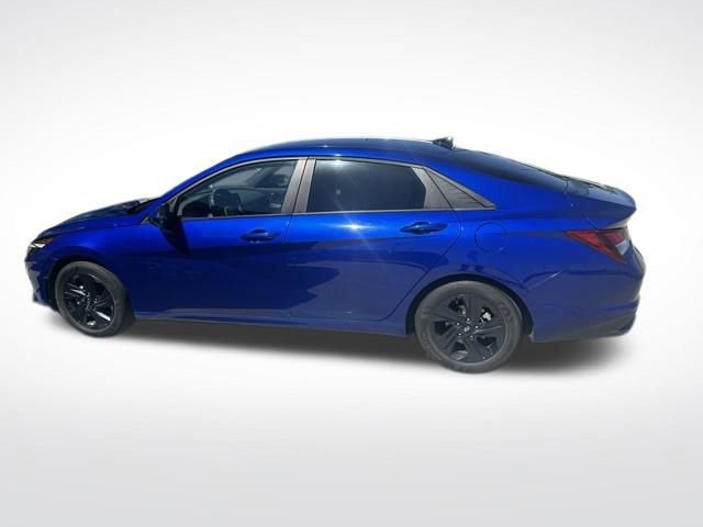 Used 2022 Hyundai Elantra SEL image 6