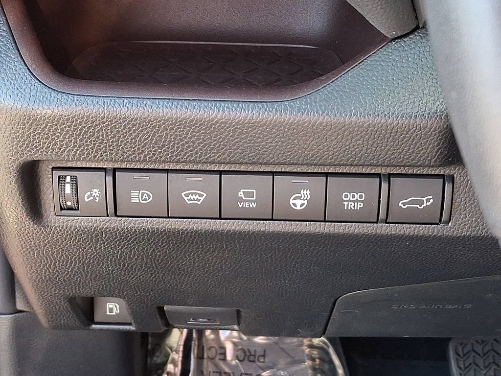 Used 2024 Toyota RAV4 Limited w/ Advanced Technology Package AWD/4WD image 25