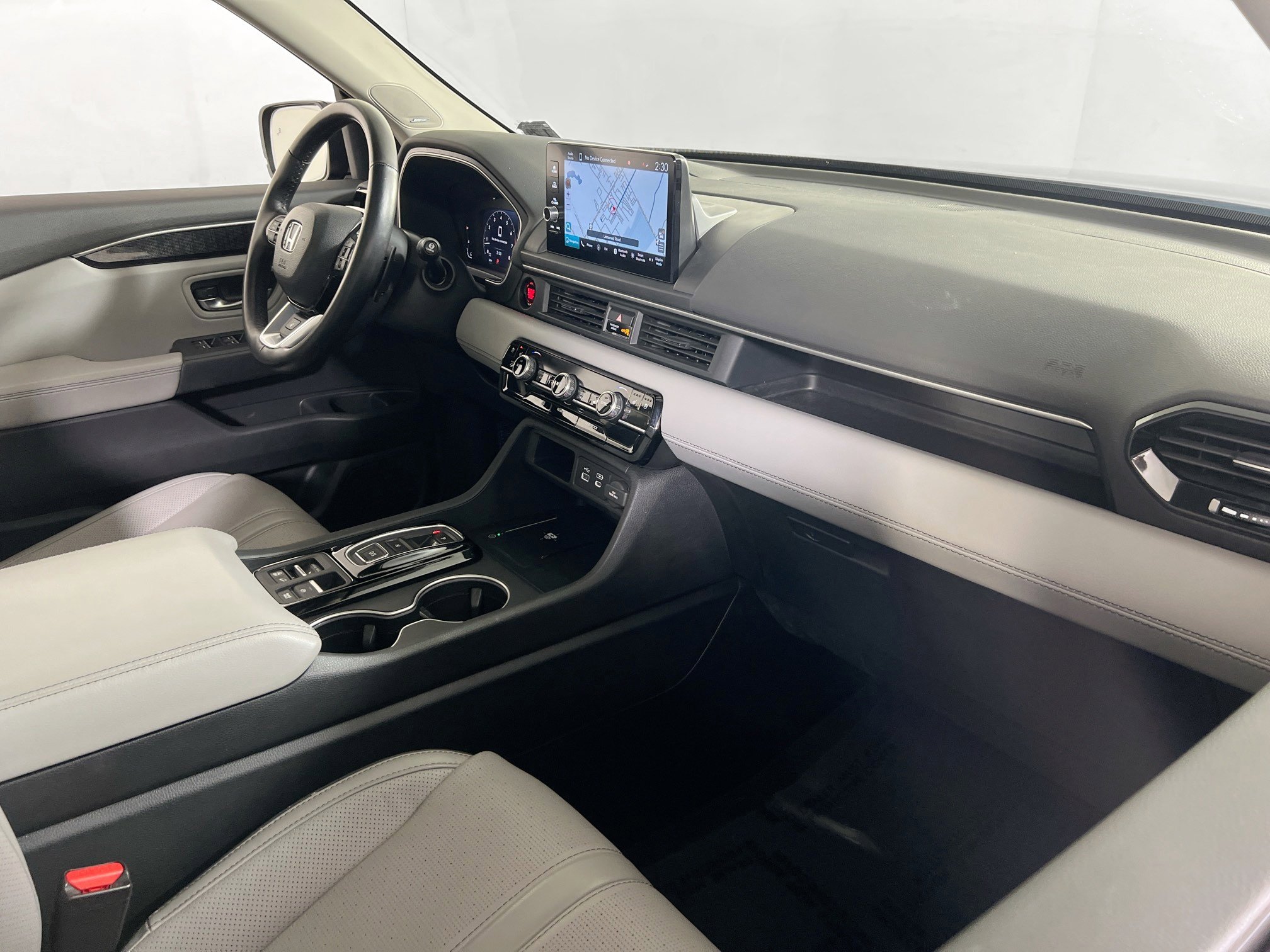 Used 2024 Honda Pilot Elite image 30