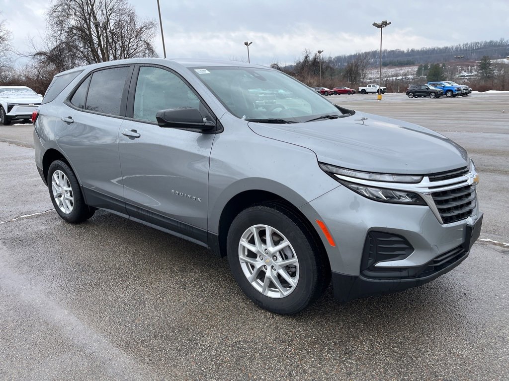 Certified 2023 Chevrolet Equinox LS w/ LS Convenience Package image 1