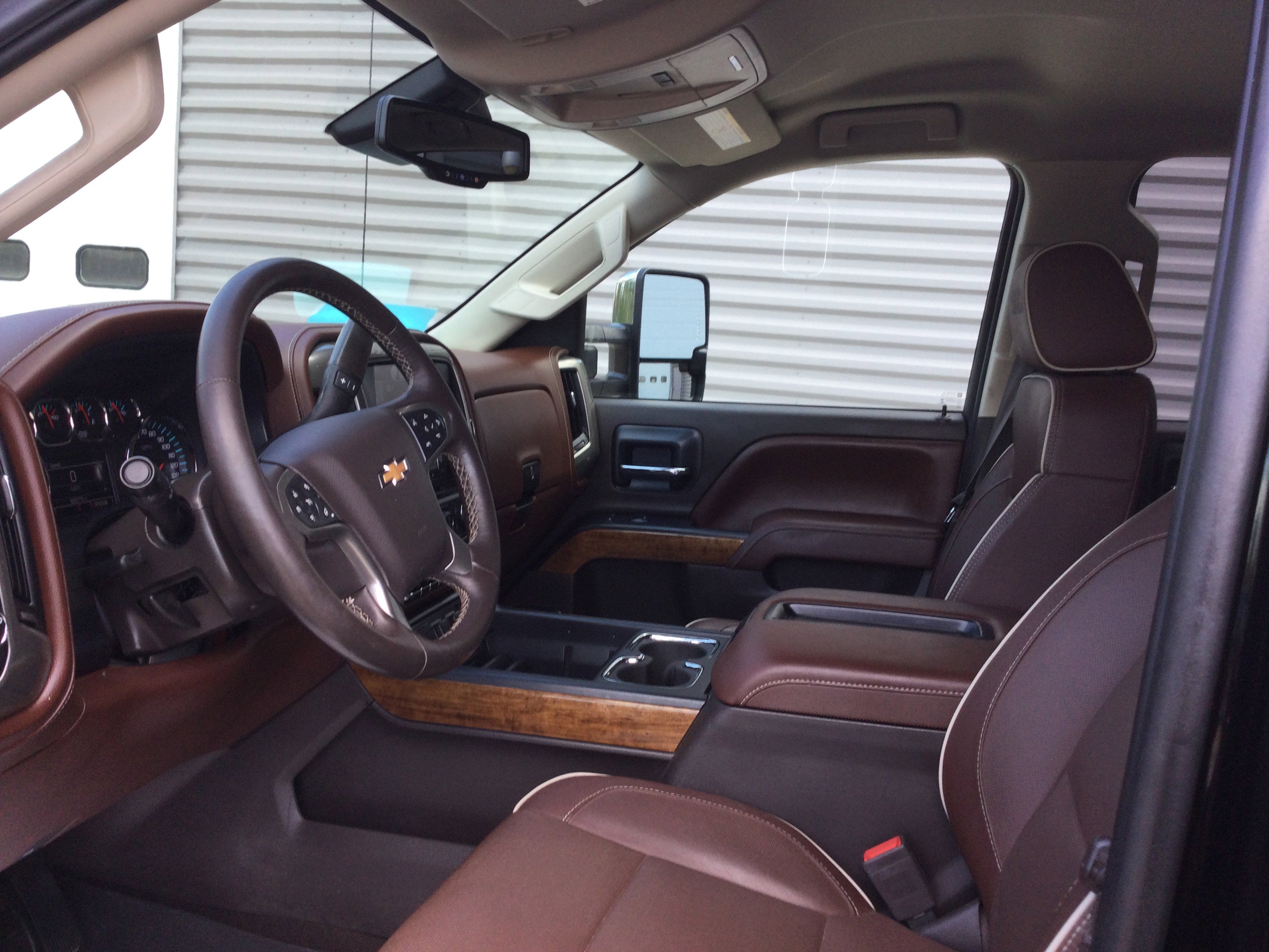 Used 2015 Chevrolet Silverado 2500 High Country w/ Duramax Plus Package AWD/4WD image 10