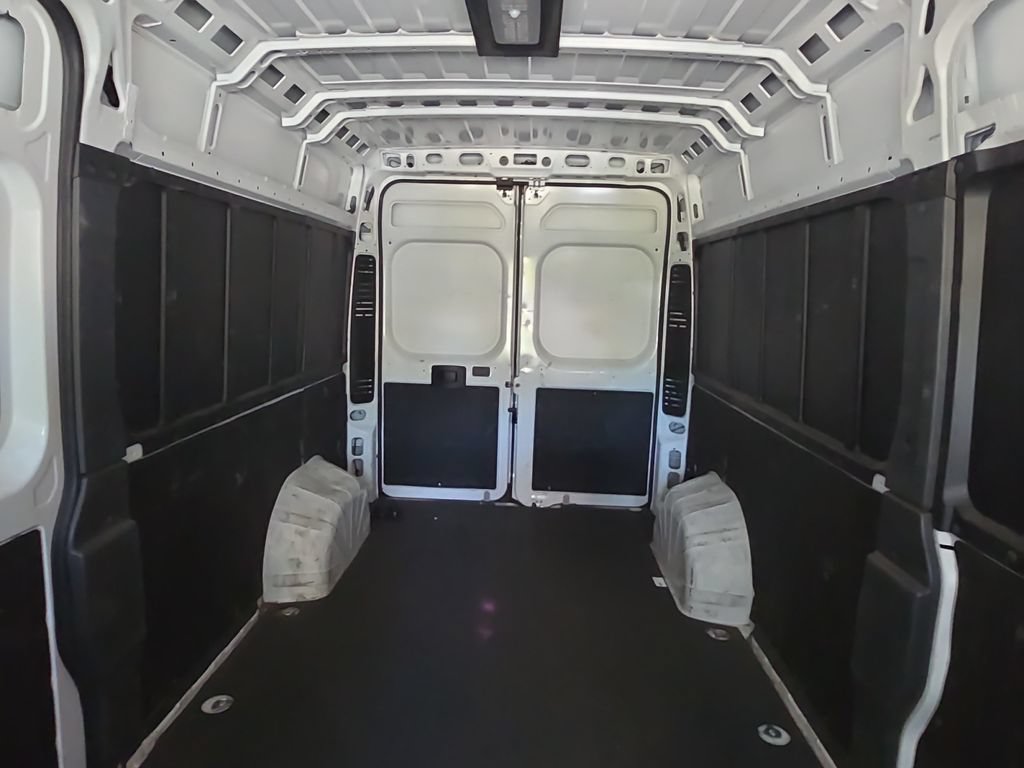Used 2025 RAM ProMaster 2500 w/ Convenience Group FWD image 25