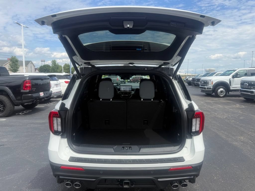 New 2026 Ford Explorer ST AWD/4WD image 46