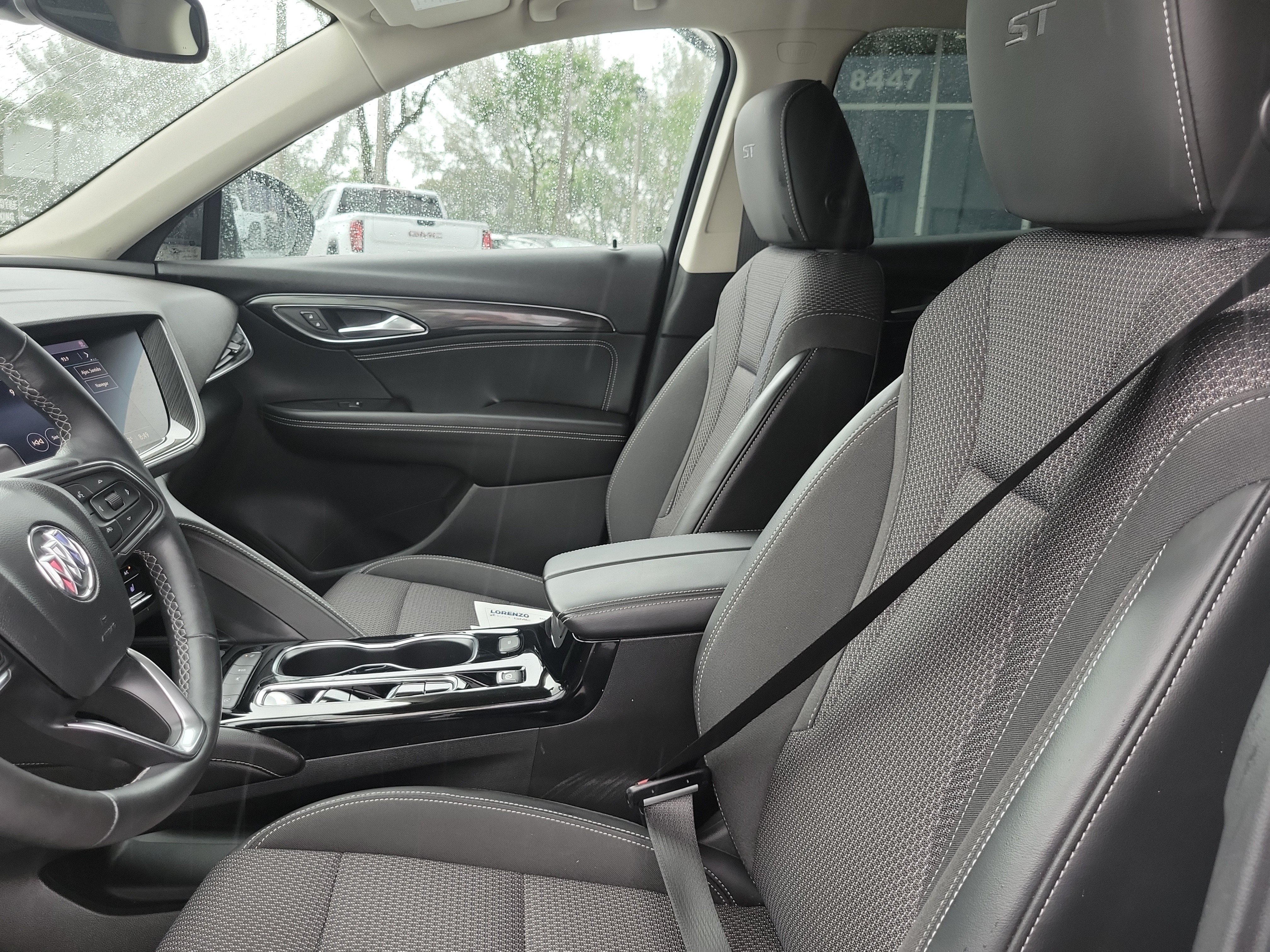 Used 2022 Buick Envision Preferred FWD image 11