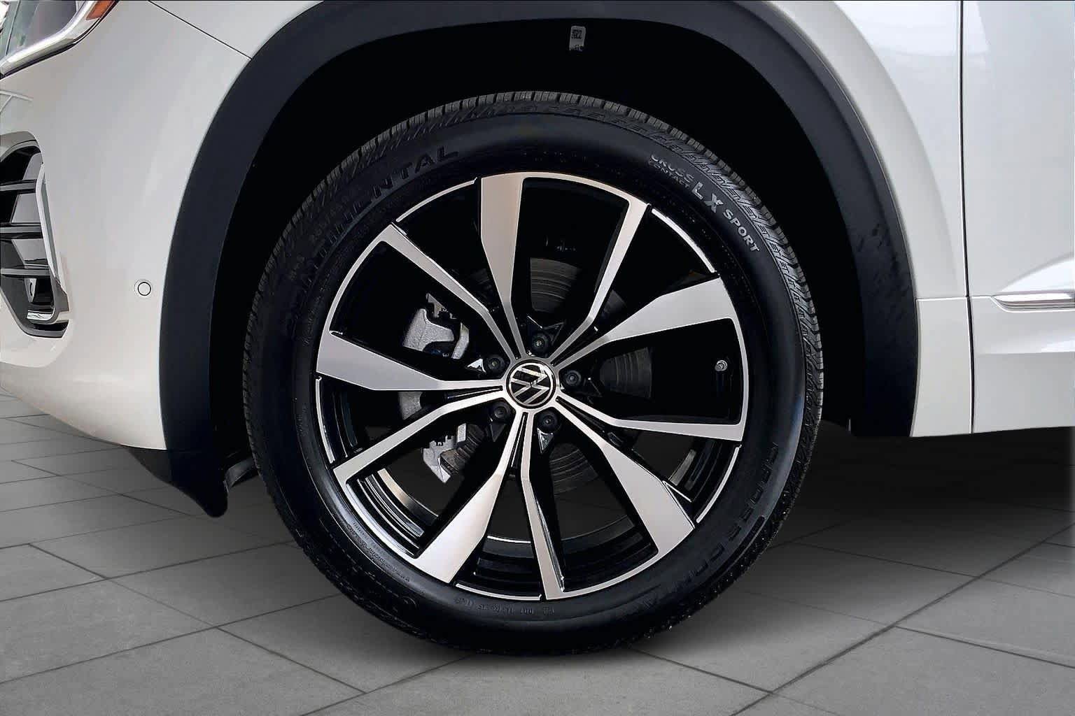 Used 2026 Volkswagen Atlas SEL Premium R-Line AWD/4WD image 11