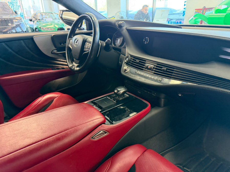 Used 2018 Lexus LS 500 F Sport w/ Accessory Package (Z1) image 41