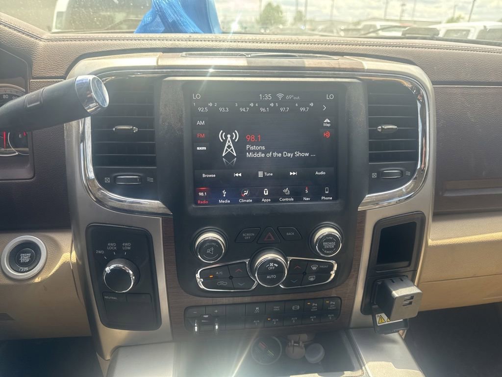 Used 2018 RAM 3500 Laramie w/ Convenience Group AWD/4WD image 8