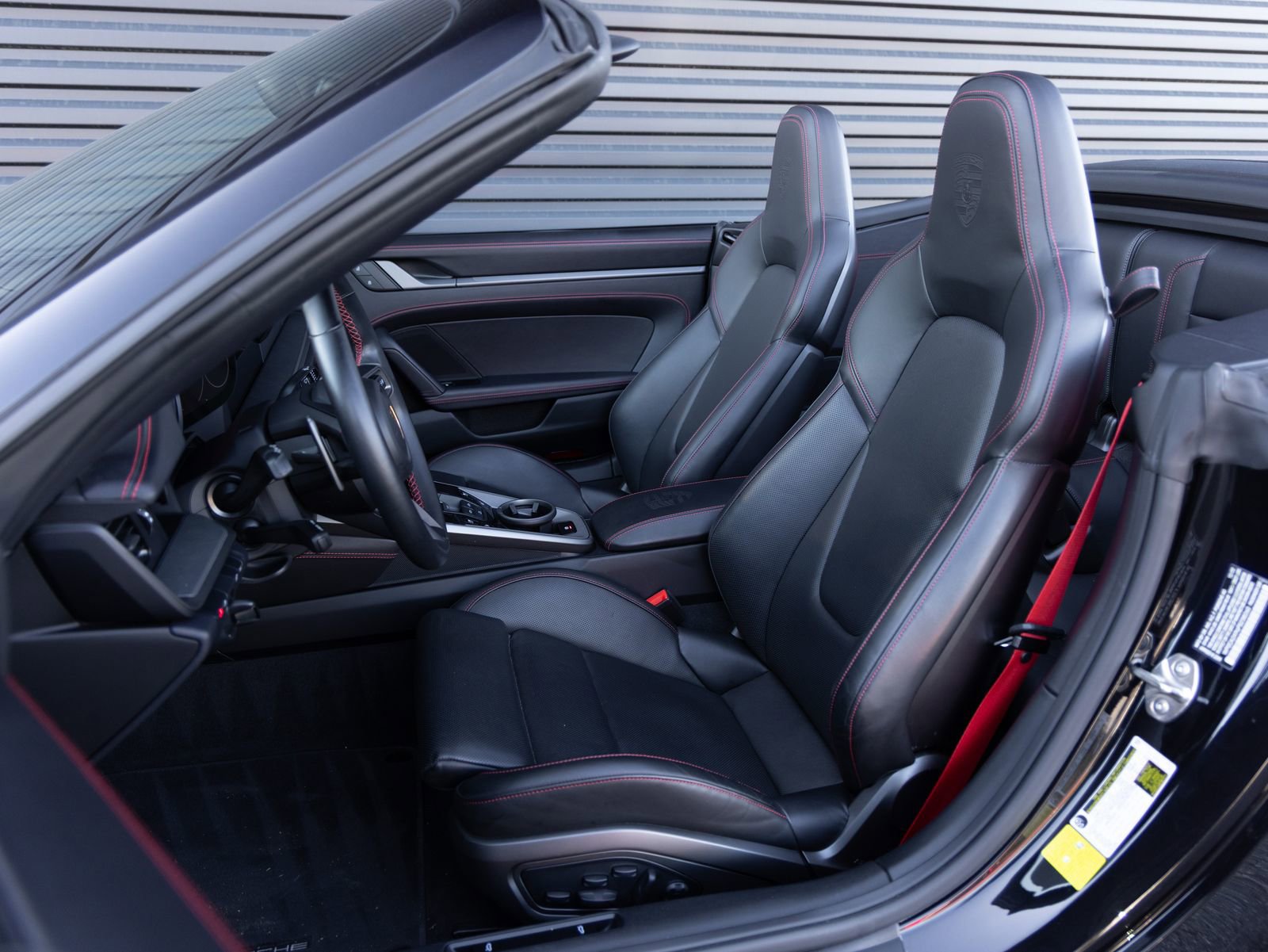 Certified 2023 Porsche 911 Carrera image 5