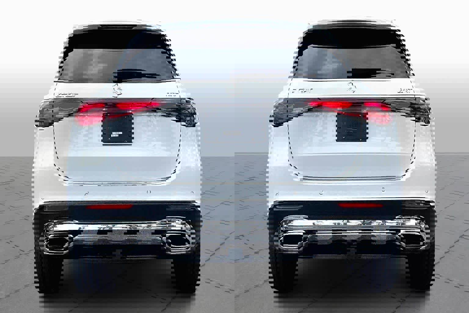 Used 2024 Mercedes-Benz GLC 300 4MATIC image 5