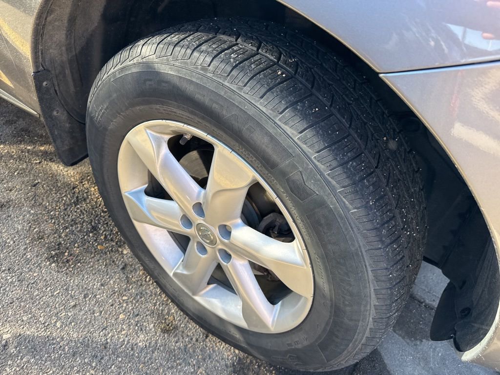 Used 2010 Nissan Murano SL w/ Premium Pkg image 2