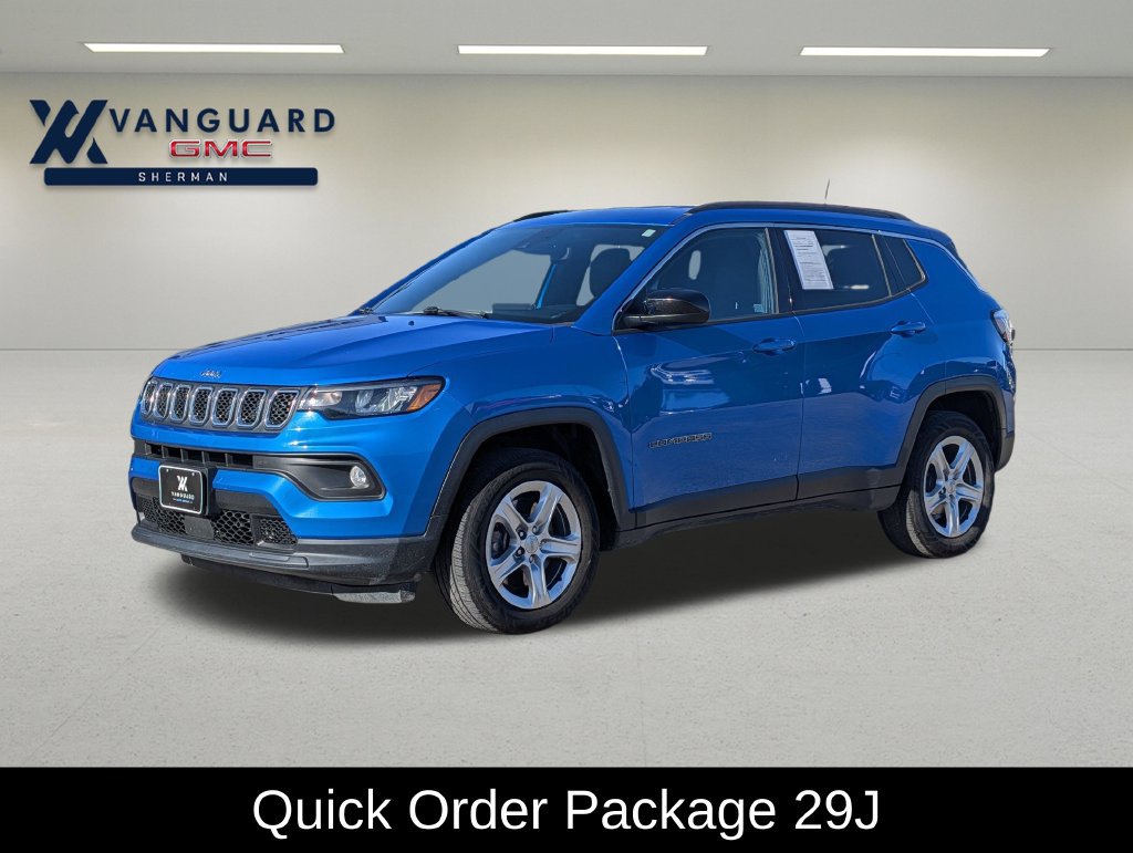 Used 2023 Jeep Compass Latitude AWD/4WD image 3