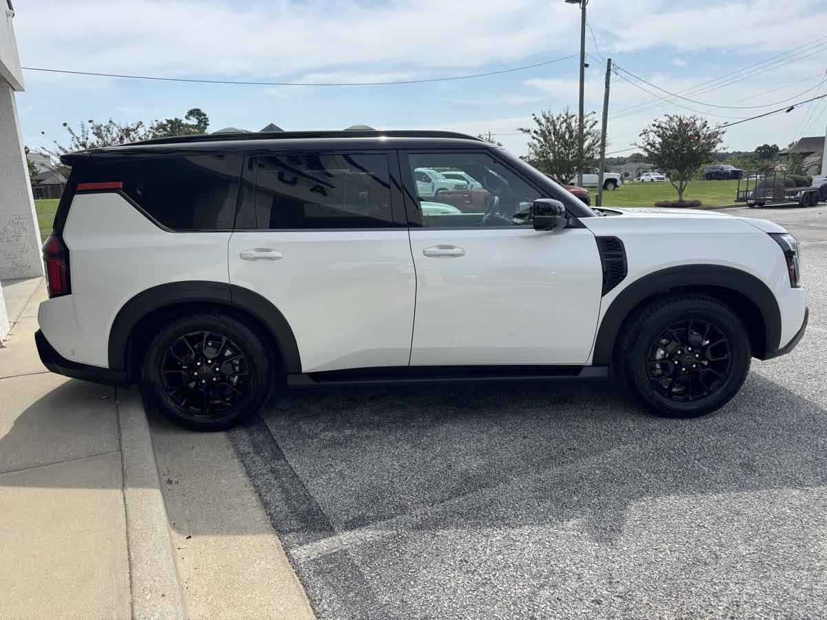 Used 2025 Nissan Armada PRO-4X w/ Pro-4X Premium Package AWD/4WD image 42