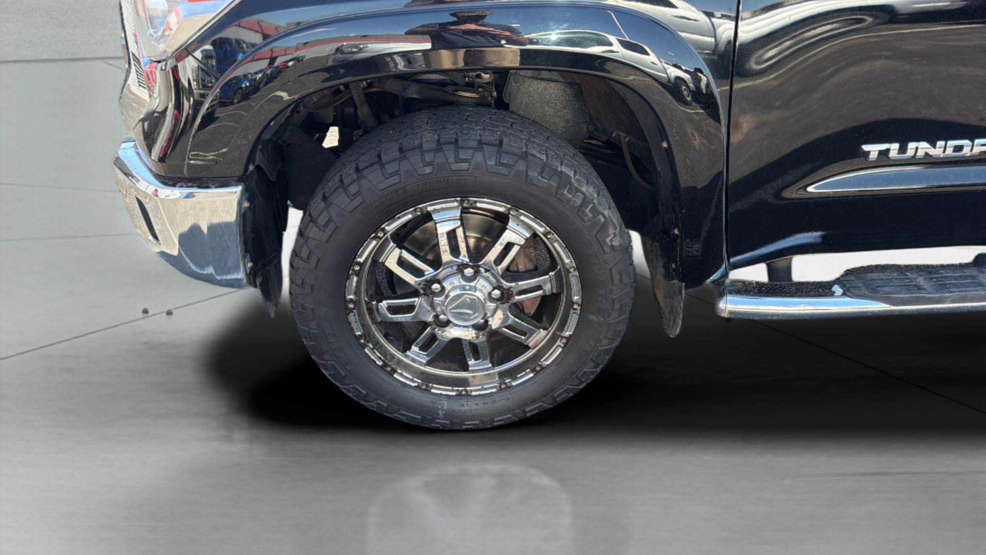 Used 2015 Toyota Tundra SR5 w/ SR5 Upgrade Package RWD image 37
