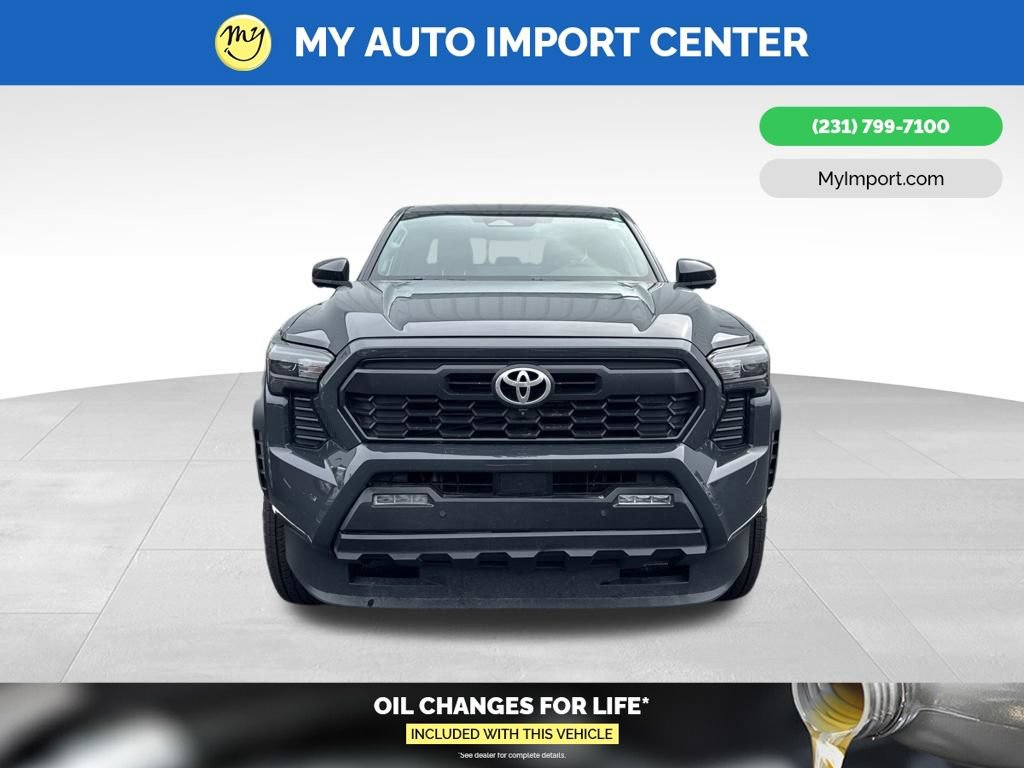 Used 2025 Toyota Tacoma TRD Off-Road w/ TRD Off Road Premium Package AWD/4WD image 2