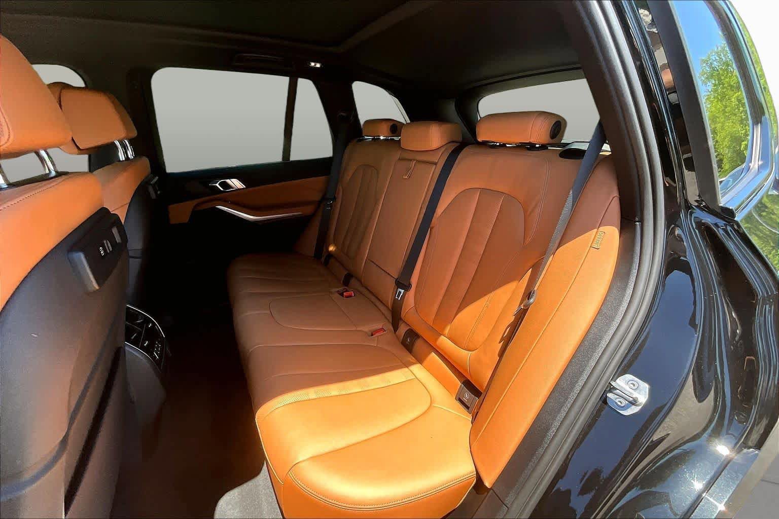 Used 2022 BMW X5 sDrive40i w/ M Sport Package RWD image 21