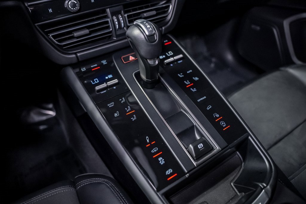 Used 2023 Porsche Macan GTS image 54