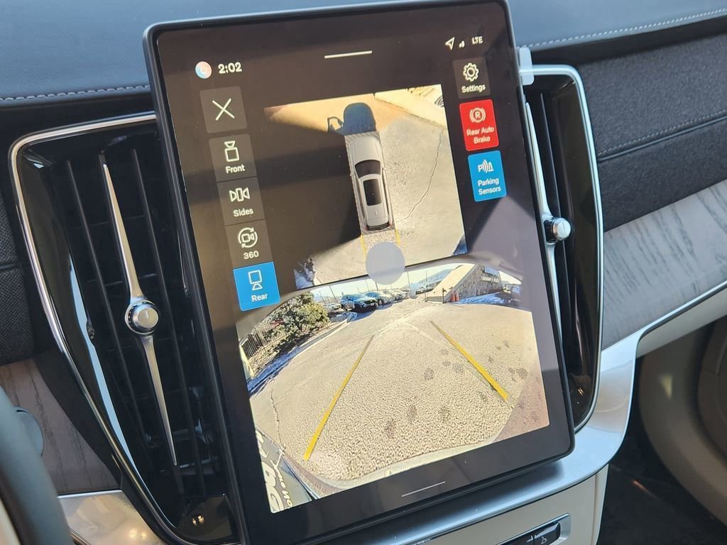 New 2026 Volvo XC90 T8 Ultra w/ Lounge Package image 9