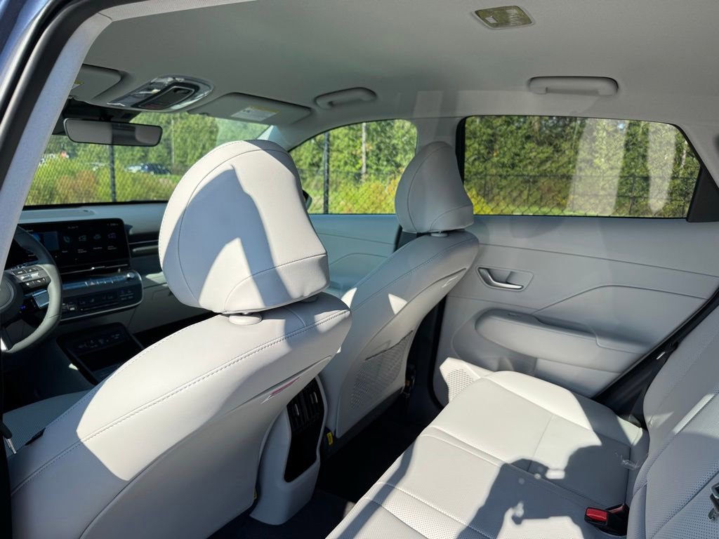 Used 2026 Hyundai Kona SEL Premium image 17