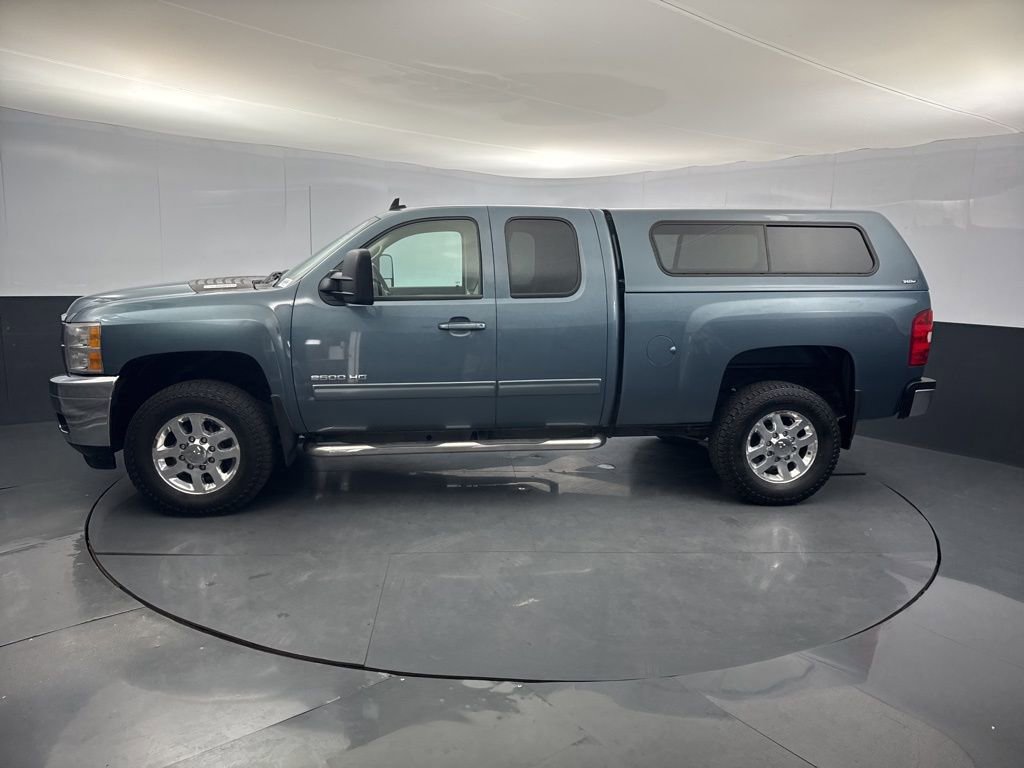 Used 2011 Chevrolet Silverado 2500 LTZ AWD/4WD image 2
