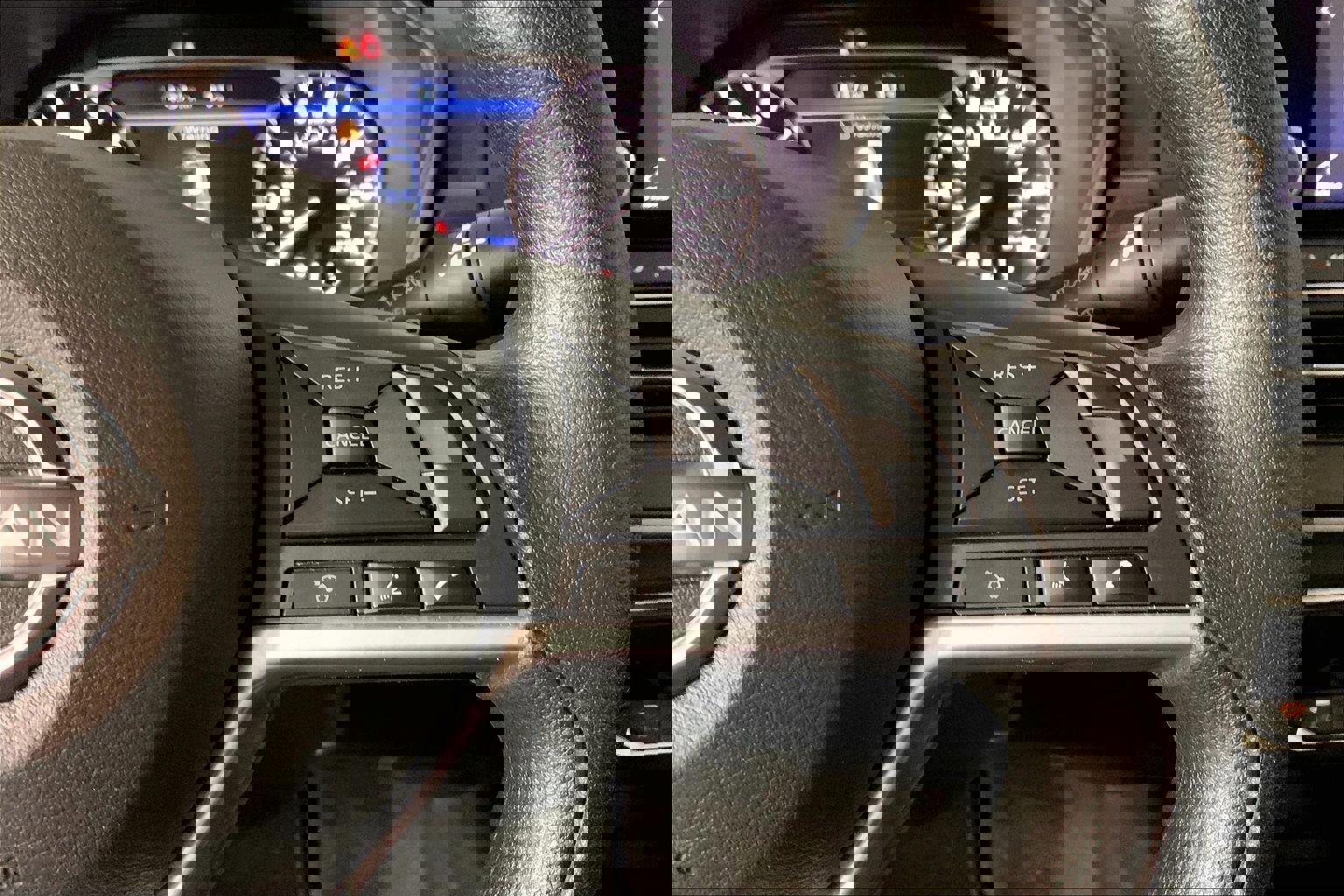 Used 2025 Nissan Altima 2.5 SV image 19