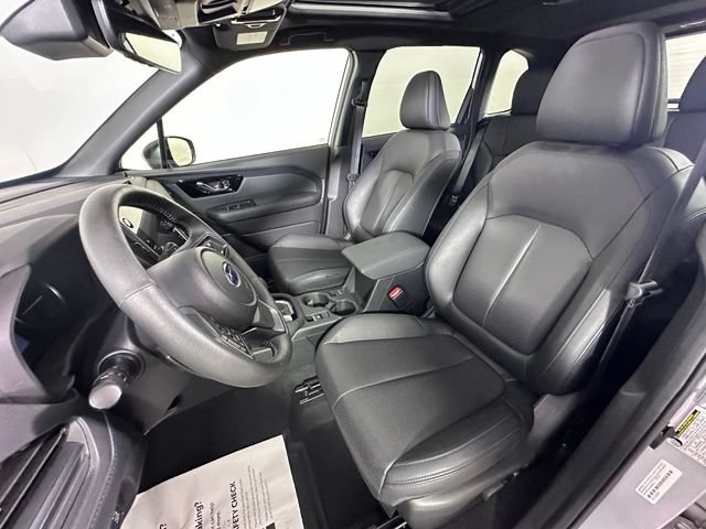 Used 2025 Subaru Forester Limited AWD/4WD image 23