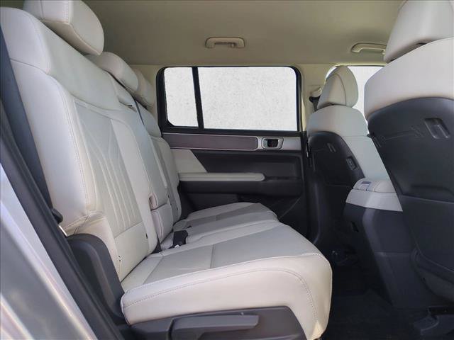 Used 2026 Hyundai Santa Fe SEL FWD image 19