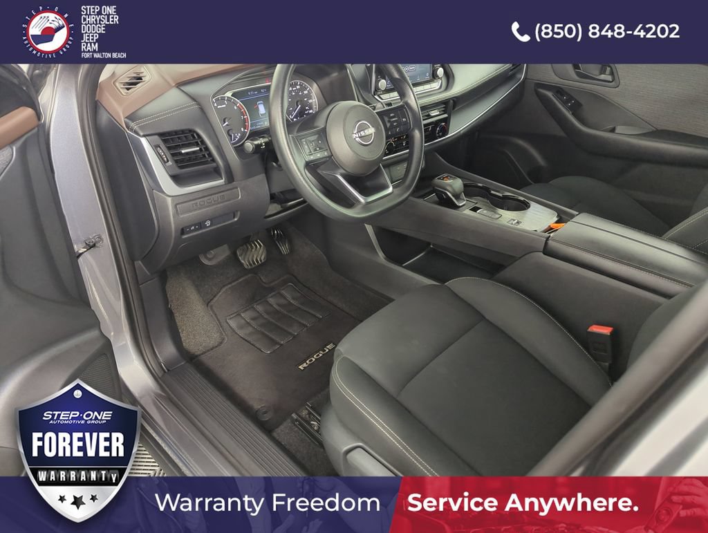 Used 2023 Nissan Rogue S FWD image 10