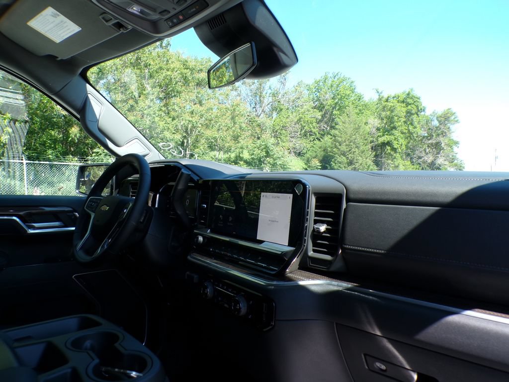 New 2026 Chevrolet Silverado 1500 LT AWD/4WD image 11