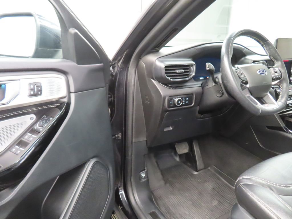 Used 2024 Ford Explorer ST w/ Technology Package AWD/4WD image 48