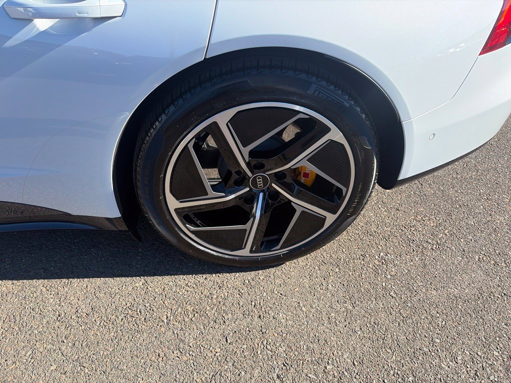 Used 2024 Audi RS e-tron GT w/ Carbon Performance Package AWD/4WD image 30