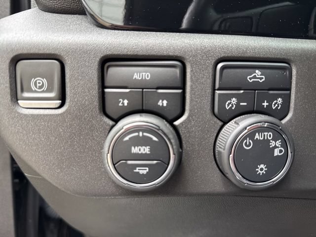 Used 2024 Chevrolet Silverado 1500 LT AWD/4WD image 22