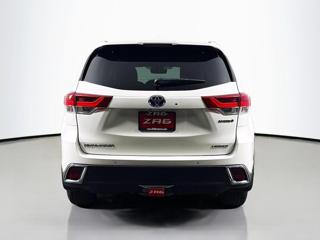 Used 2019 Toyota Highlander Limited AWD/4WD image 4