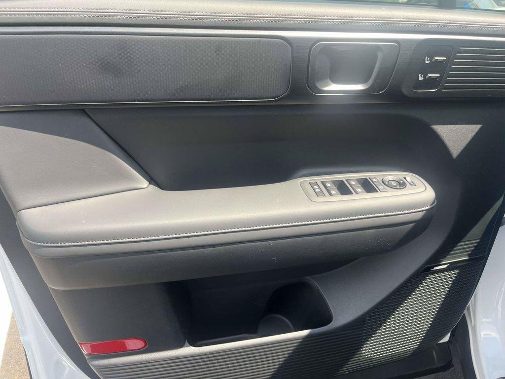 New 2026 Hyundai Santa Fe Calligraphy FWD image 37