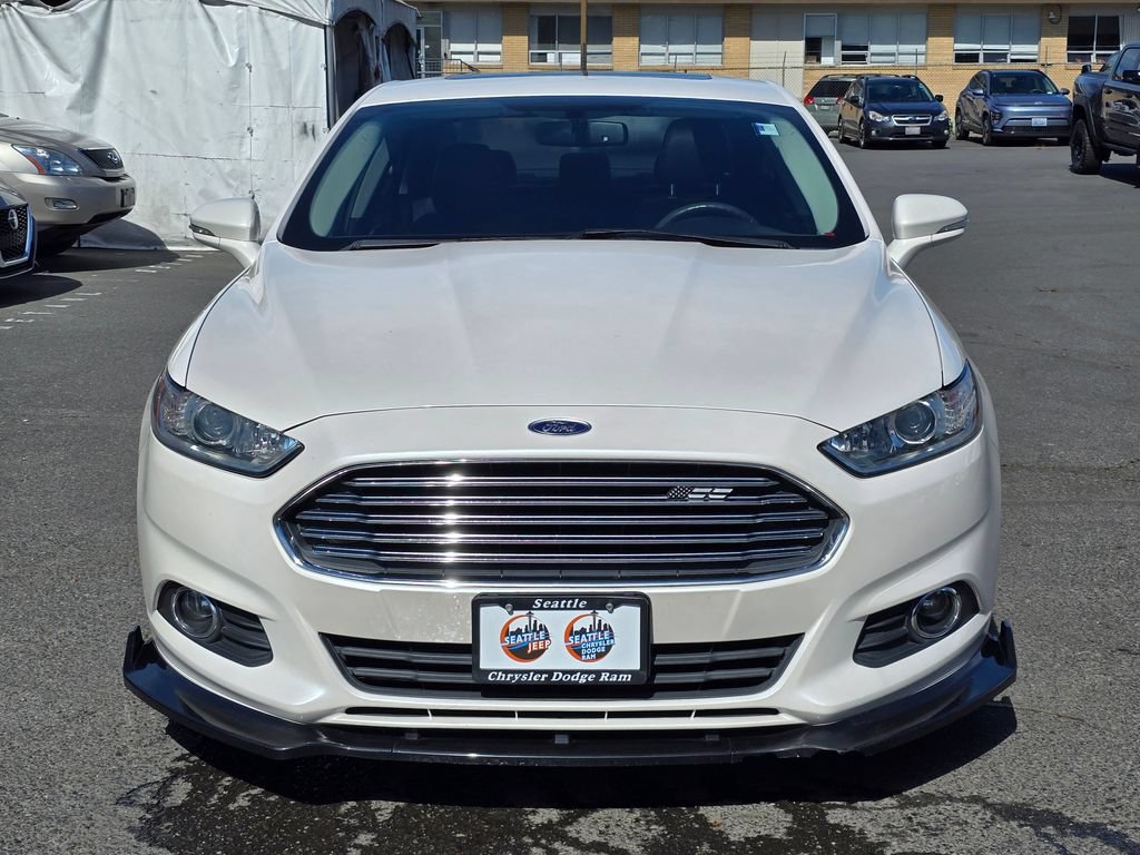 Used 2016 Ford Fusion SE w/ Equipment Group 202A FWD image 3