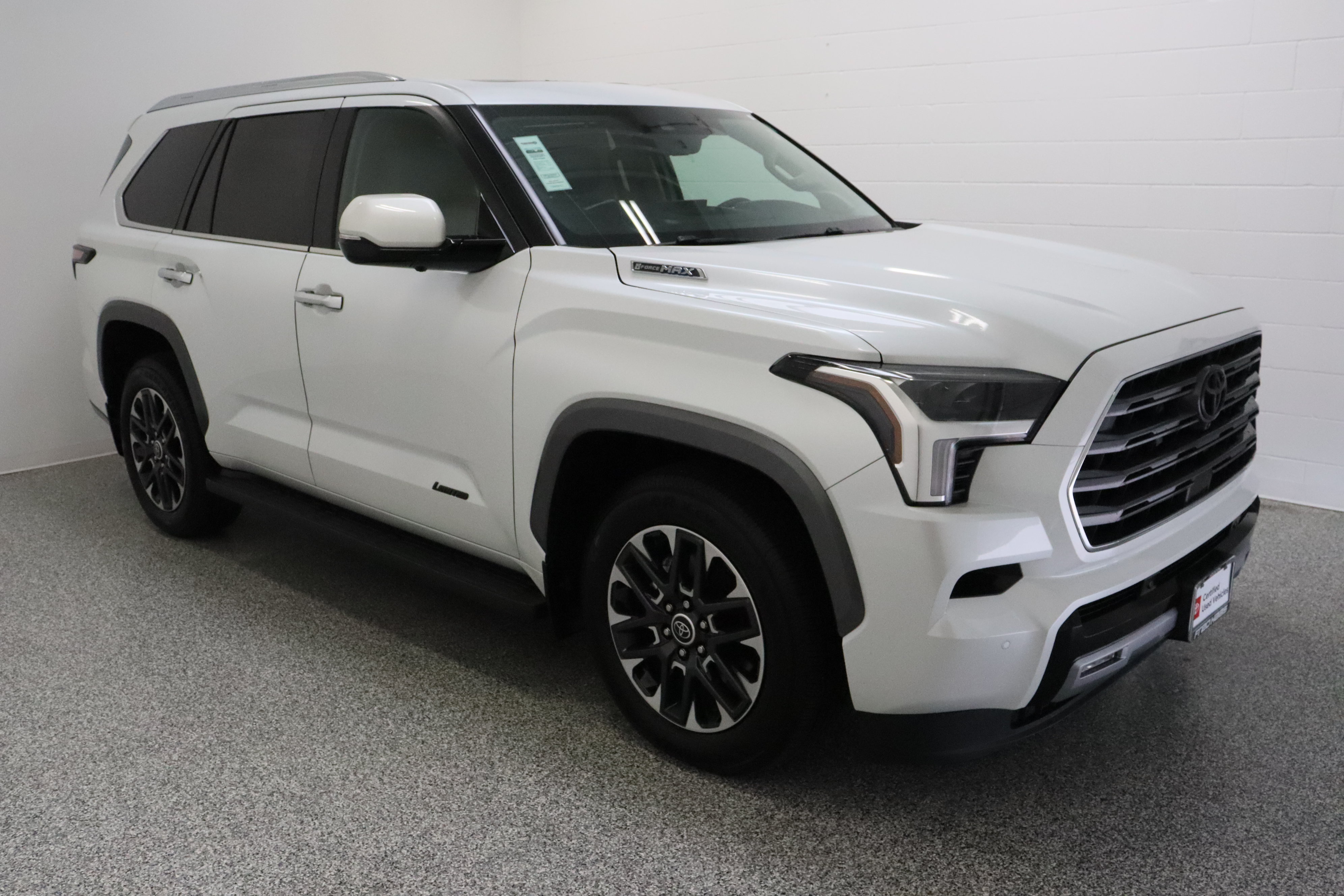 Certified 2024 Toyota Sequoia Limited AWD/4WD image 4