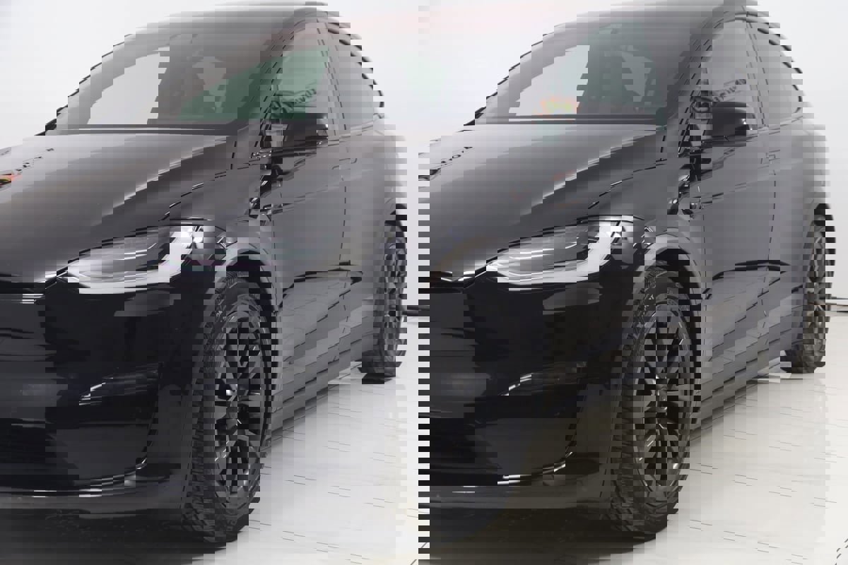 Used 2022 Tesla Model X image 69