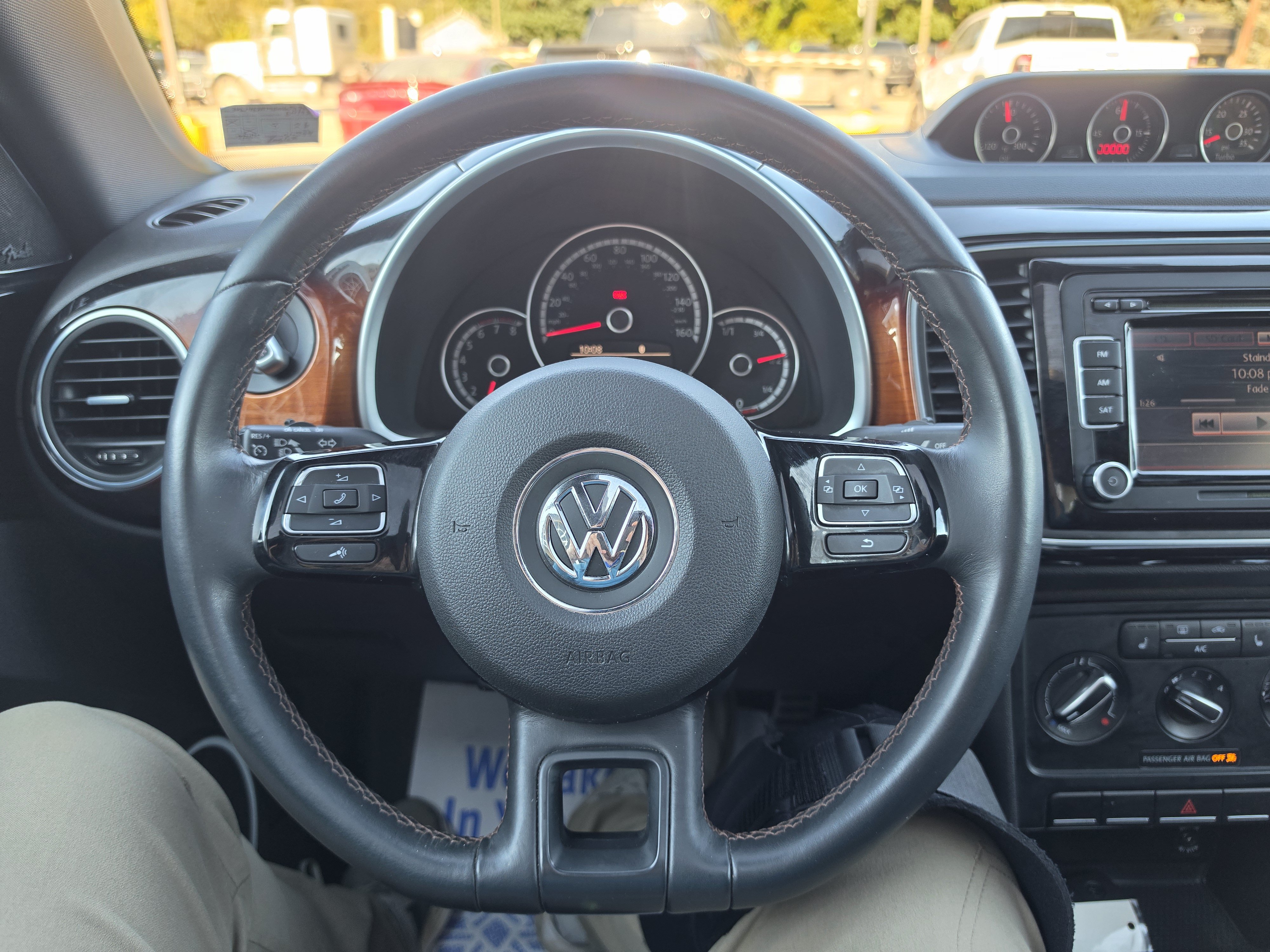 Used 2013 Volkswagen Beetle Turbo FWD image 18