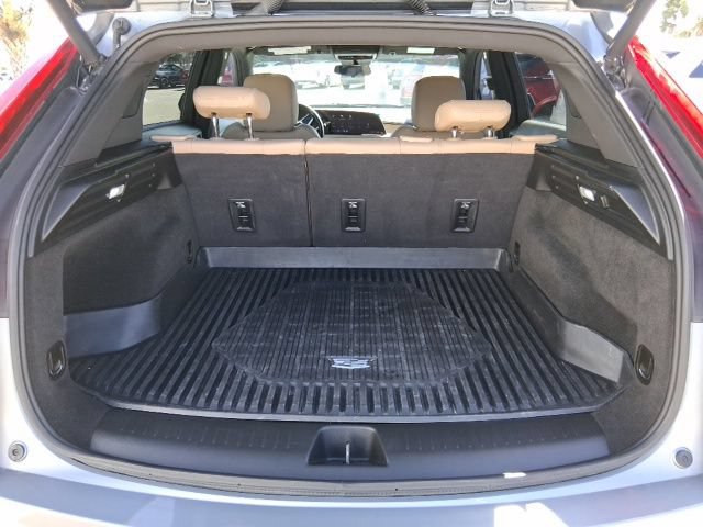 Used 2024 Cadillac XT4 Luxury w/ LPO, Floor Liner Package FWD image 6