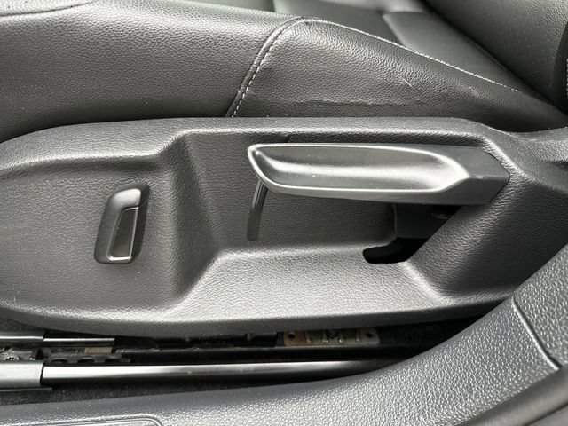 Used 2017 Volkswagen Golf Wolfsburg Edition FWD image 12