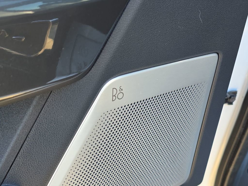 Used 2022 Ford F150 Lariat w/ Equipment Group 502A High image 36