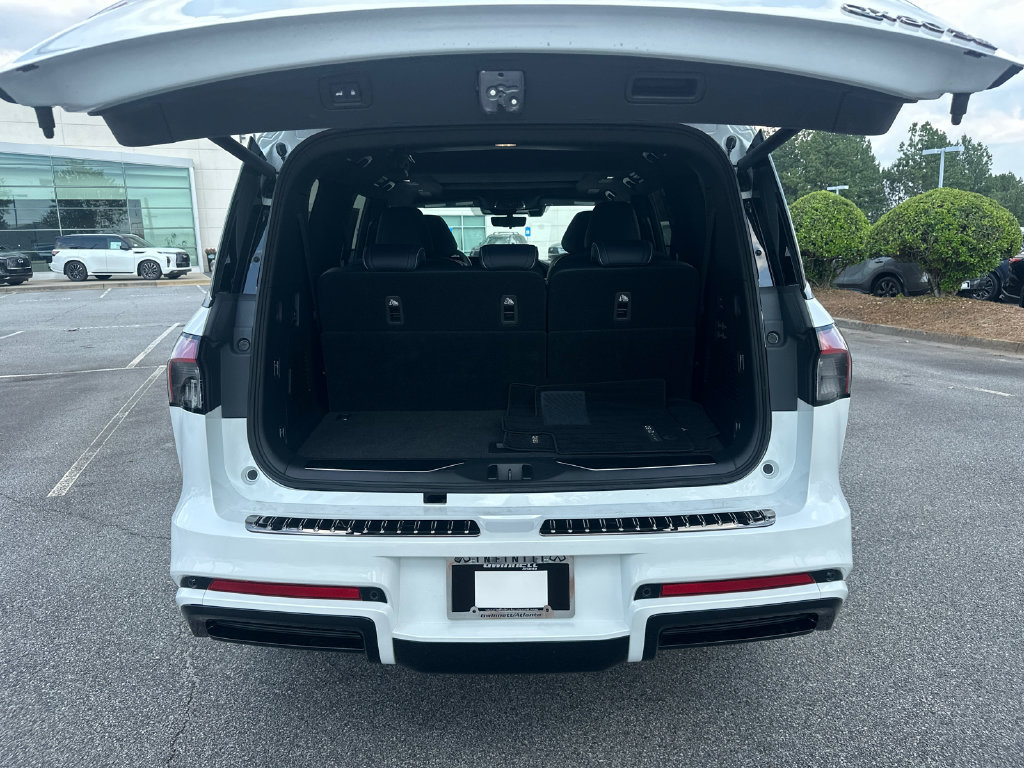 Used 2026 INFINITI QX80 4WD w/ Sport Exterior Package image 15
