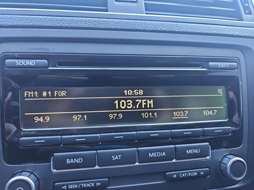 Used 2014 Volkswagen Jetta SE image 16