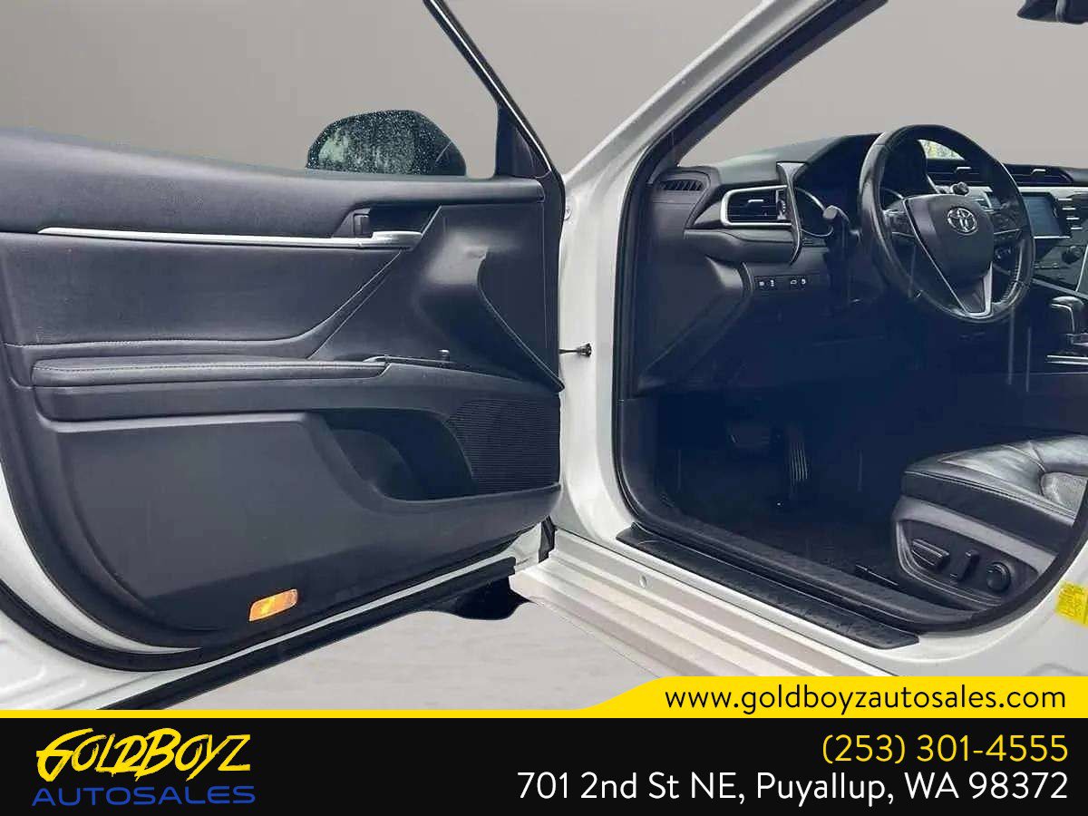 Used 2018 Toyota Camry XSE image 8