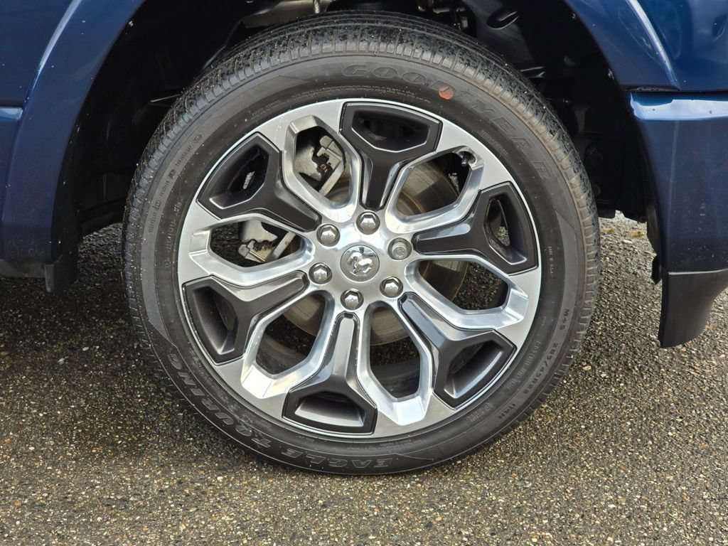 Used 2021 RAM 1500 Limited image 11