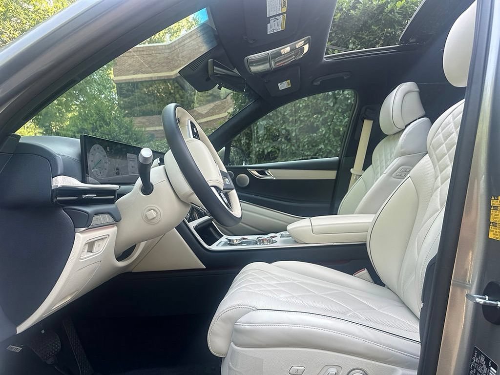Certified 2026 Genesis GV80 3.5T Prestige AWD/4WD image 7