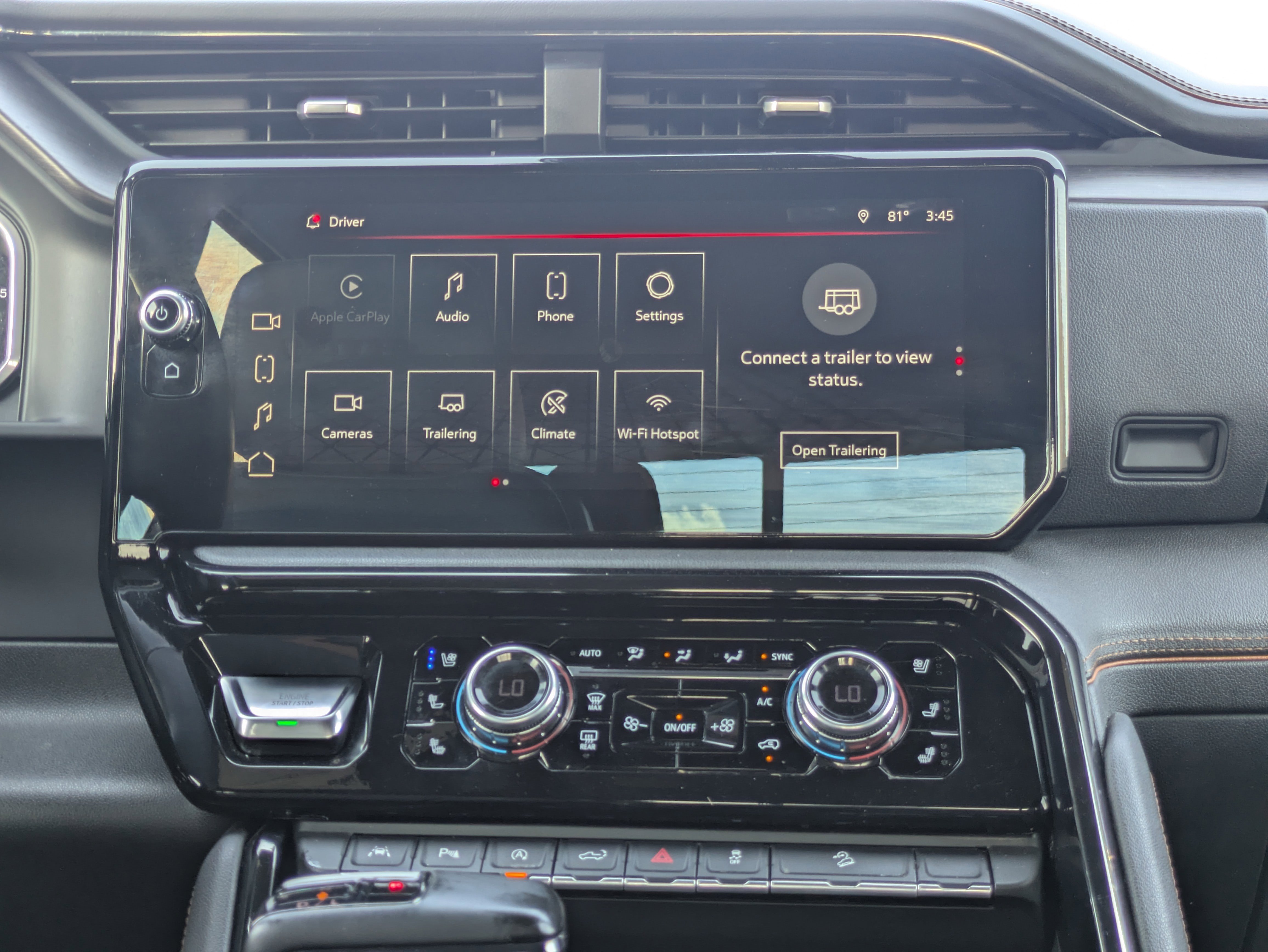 Used 2024 GMC Sierra 1500 AT4 w/ Technology Package image 5