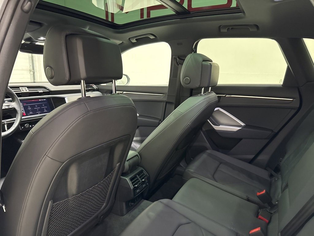 Used 2022 Audi Q3 2.0T Premium image 27